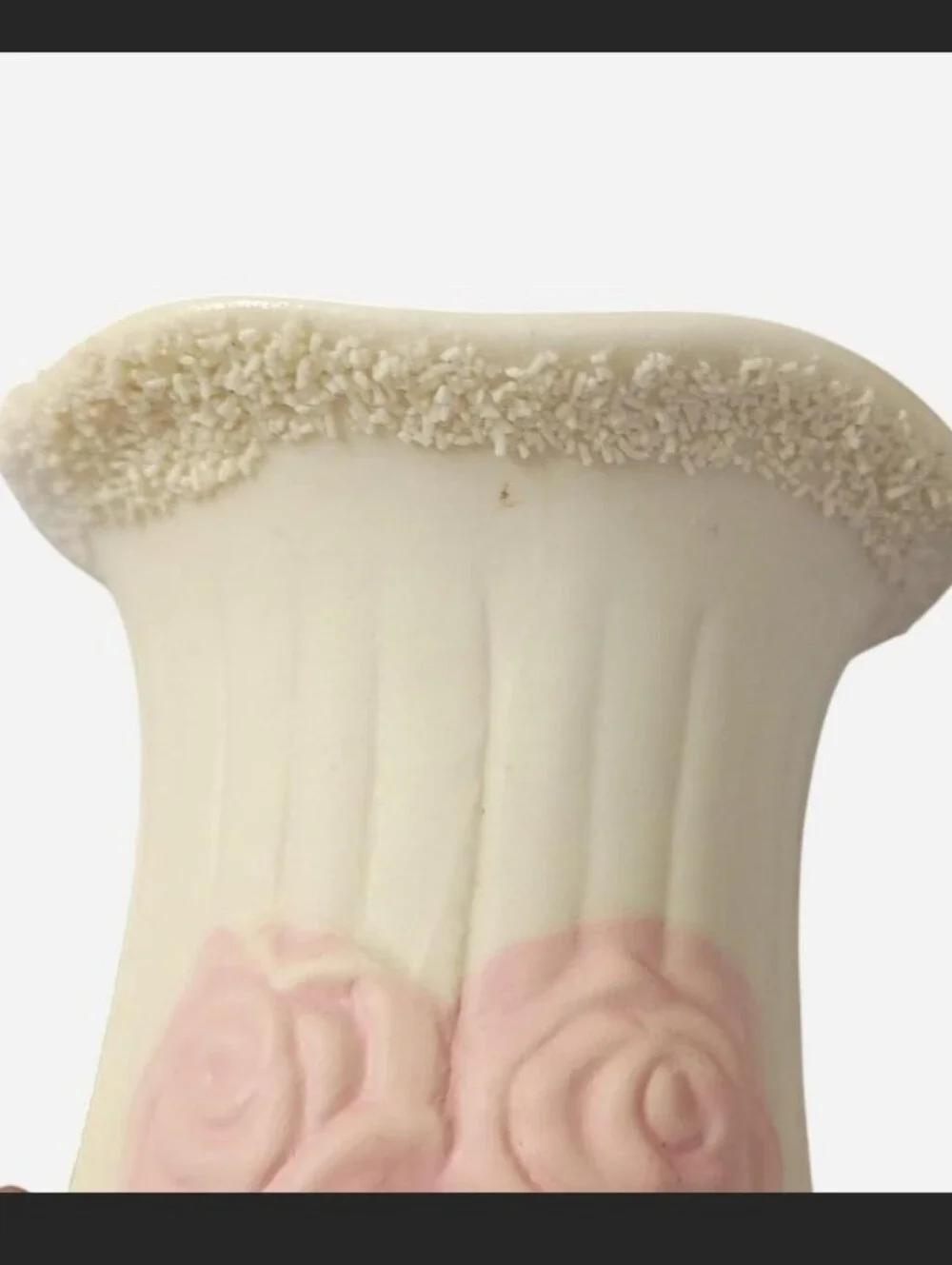 Vintage Set Of 2 Cream Colored Ceramic Vases W/ 3D Pink Rose Accents - Picture 5 of 8